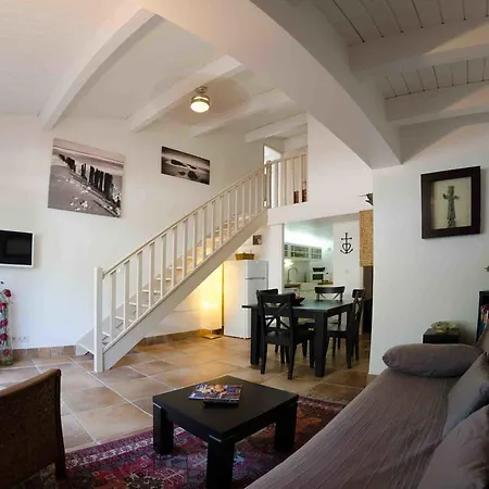 別荘 L'oliveraie De Paul エーグ・モルト